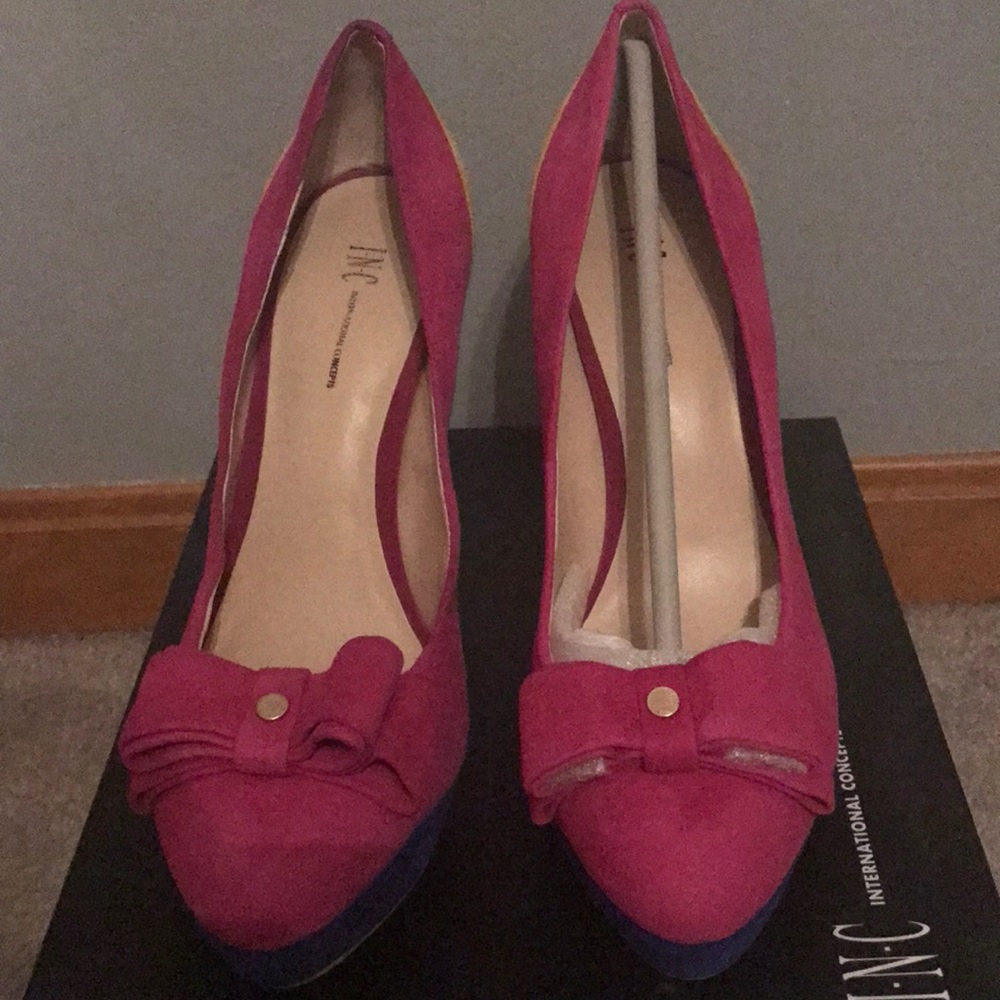 Multi Color Pumps